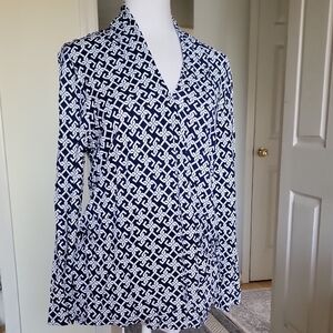 Talbots Navy and White Geometric Print Women's Top